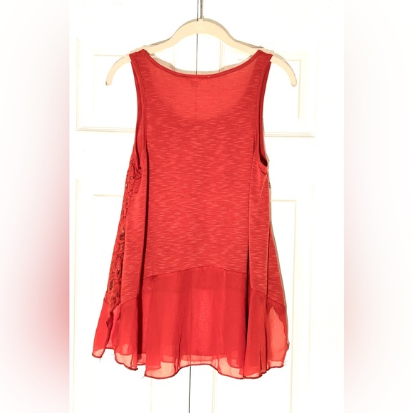 Lottie & Holly Burnt Orange Lace Paneled Flowy Sleeveless Top - Picture 4 of 5
